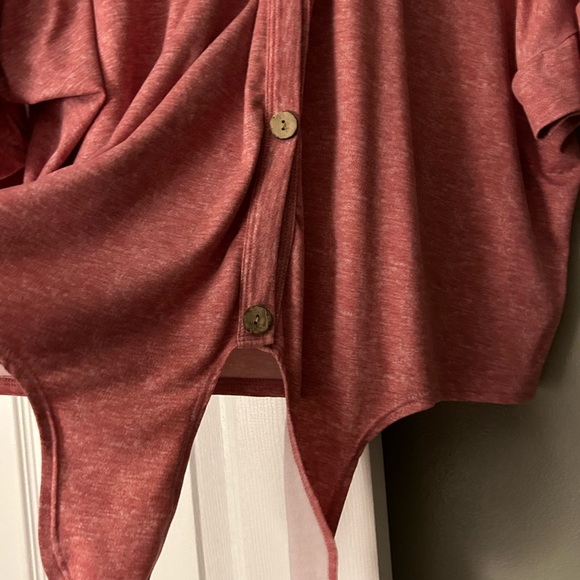 Blush - Picture 5 of 5